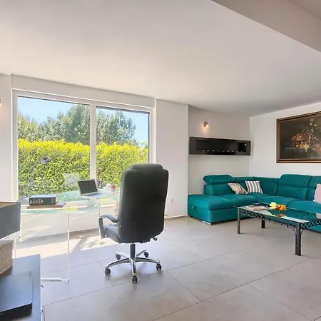 Emilia By Istra Vacation Villa *